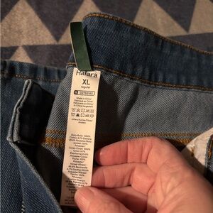 Halara XL jeans - never worn, washed